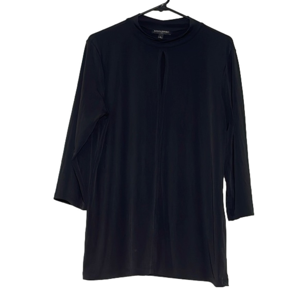 Banana Republic (Factory) Good Used Condition Size L. 3/4 Sleeve Top.